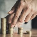 Understanding the Differences: Cash ISAs vs Stocks & Shares ISAs in the UK