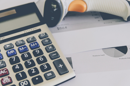 Long-Term Wealth Building with Stocks and Shares ISAs in the UK