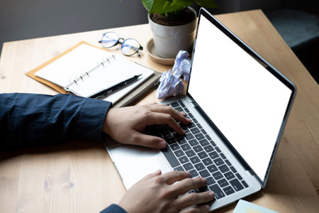 How to Register and Declare Side Hustle Income with HMRC in the UK