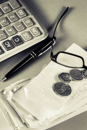 Side Hustle Profits in the UK: Allowances, Deductions, and Tax-Free Thresholds Explained