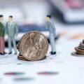 Traditional Brokers in the UK: History, Regulations, and Modern Relevance